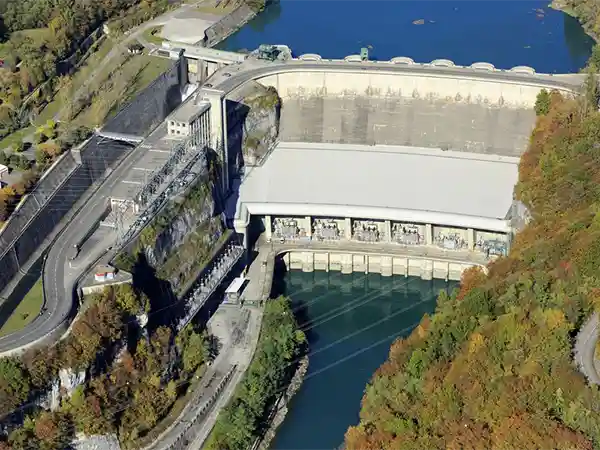 The Génissiat dam