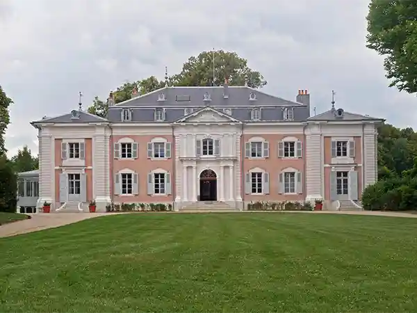 The château de Voltaire (Voltaire castle)