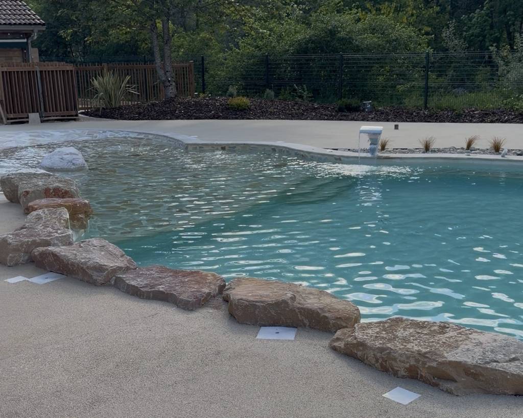 Piscine camping le valserine
